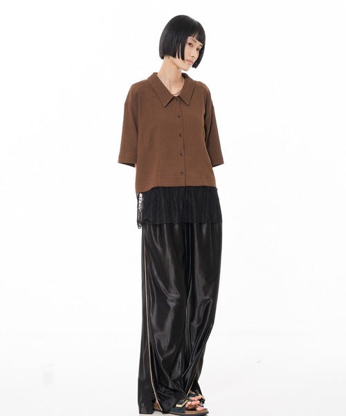 NOMINE(ノミネ)の「ラスター ライン スリットトラックパンツ(その他パンツ・レディース・チャコールグレー/ブラック/ブラウン/シルバー・S/M)」の11枚目の写真