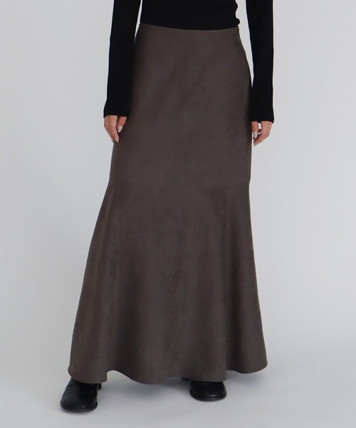 DRESSLAVE(ドレスレイブ)の「vintage smooth suede skirt(ヴィンテージスムーススエードスカート)(スカート・レディース・ベージュ/カーキ・38/36)」の2枚目の写真
