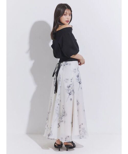 MERCURYDUO（マーキュリーデュオ）の「花柄バックレースアップフレアスカート（スカート・レディース・ブラック/オフホワイト・MEDIUM/SMALL）」の10枚目の写真