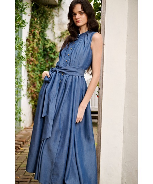 Estella.K(エステラケー)の「Ayla Denim Dress サスティナブルデニムタックドレス(ワンピース・レディース・ライトブルー/インディゴブルー・FREE)」の20枚目の写真
