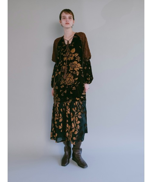 sahara(サハラ)の「【26AW PRE ORDER】Patchwork Velour Dress.(ワンピース・レディース・ブラック/ブラウン・FREE)」の5枚目の写真