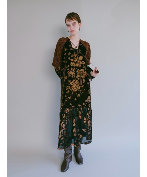sahara(サハラ)の「【26AW PRE ORDER】Patchwork Velour Dress.(ワンピース・レディース・ブラック/ブラウン・FREE)」の8枚目の写真