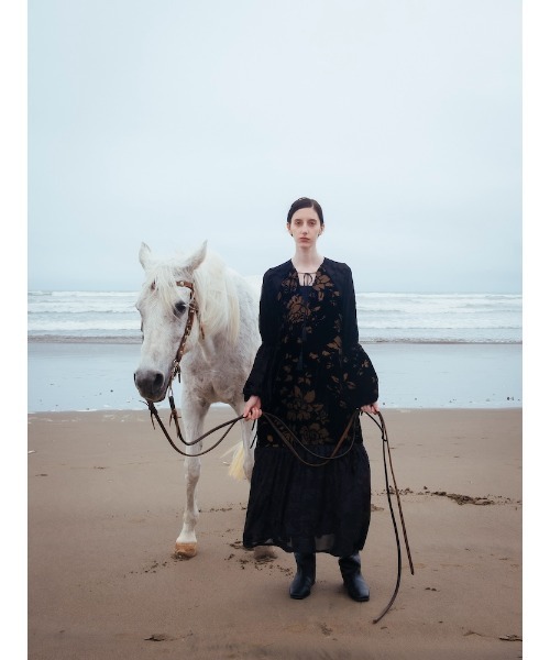 sahara(サハラ)の「【26AW PRE ORDER】Patchwork Velour Dress.(ワンピース・レディース・ブラック/ブラウン・FREE)」の18枚目の写真