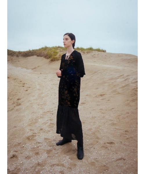 sahara(サハラ)の「【26AW PRE ORDER】Patchwork Velour Dress.(ワンピース・レディース・ブラック/ブラウン・FREE)」の16枚目の写真