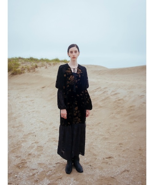 sahara(サハラ)の「【26AW PRE ORDER】Patchwork Velour Dress.(ワンピース・レディース・ブラック/ブラウン・FREE)」の14枚目の写真