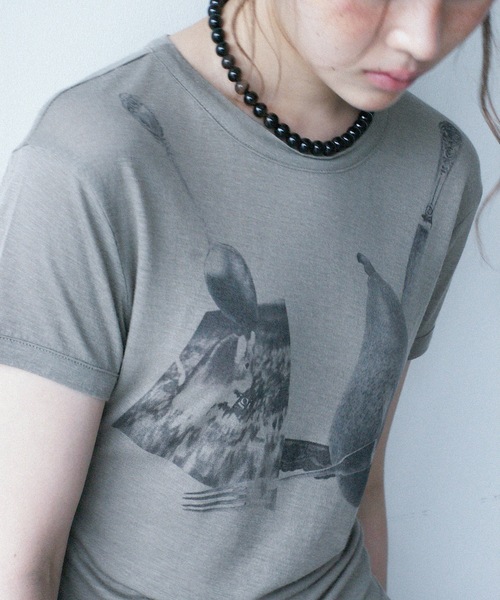 igi(イジ)の「BRA T / モチーフプリントソフトトップス(Tシャツ/カットソー・レディース・ブルーグレー/カーキ/ホワイト・FREE)」の19枚目の写真