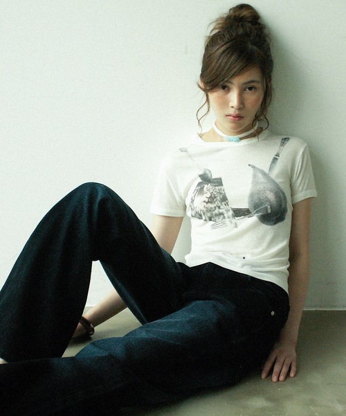 igi(イジ)の「BRA T / モチーフプリントソフトトップス(Tシャツ/カットソー・レディース・ブルーグレー/カーキ/ホワイト・FREE)」の12枚目の写真