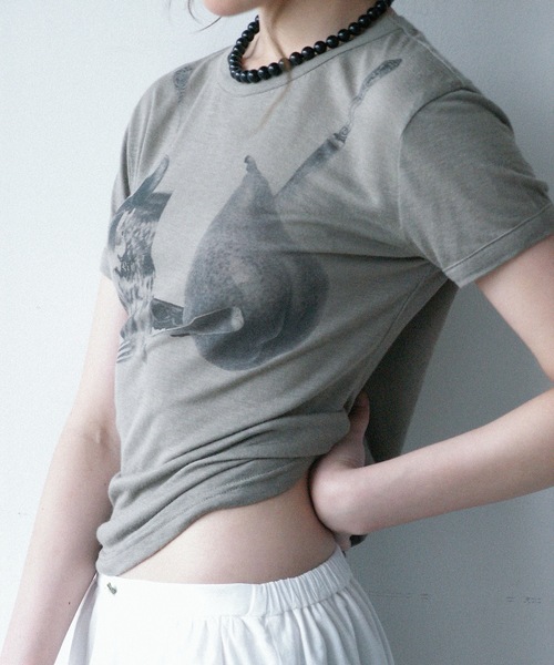 igi(イジ)の「BRA T / モチーフプリントソフトトップス(Tシャツ/カットソー・レディース・ブルーグレー/カーキ/ホワイト・FREE)」の18枚目の写真