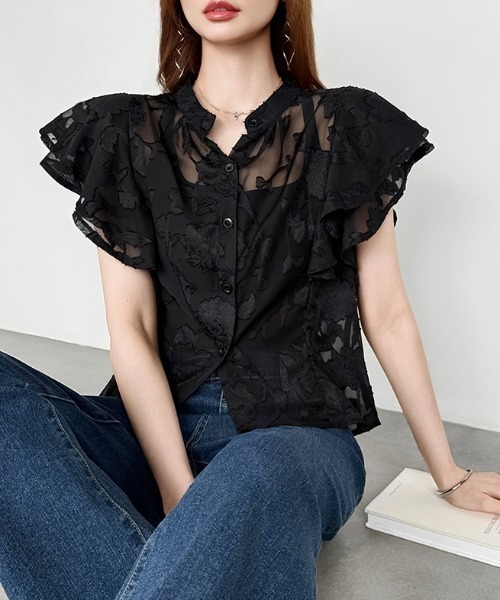 COCOMOMO(ココモモ)の「大人の甘さ、程よく。 ラッフルフリルジャガードブラウス フラワージャガード トップス ラッフルスリーブ ブラウス フリル シアーブラウス シアー シャツ オフィス オフィスカジュアル フォーマル オーケージョン(シャツ/ブラウス・レディース・ホワイト/ブラック/ベージュ・FREE)」の20枚目の写真