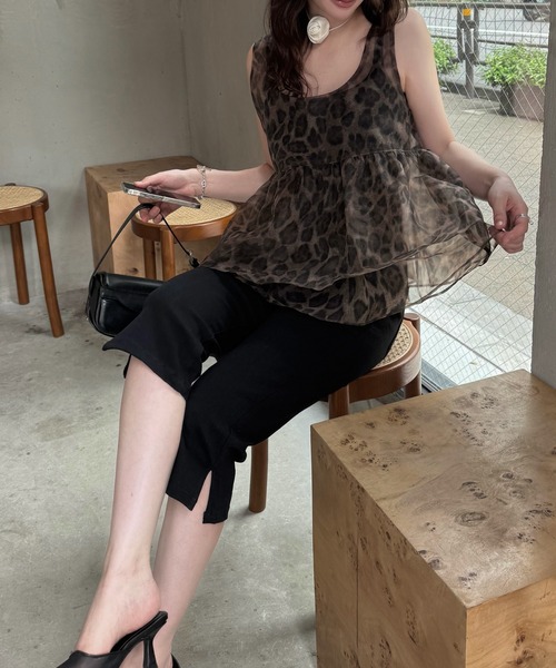 WILLFULLY(ウィルフリー)の「gather flare organdy peplum tops(その他トップス・レディース・レオパード/ベージュ/ブラック・FREE)」の12枚目の写真