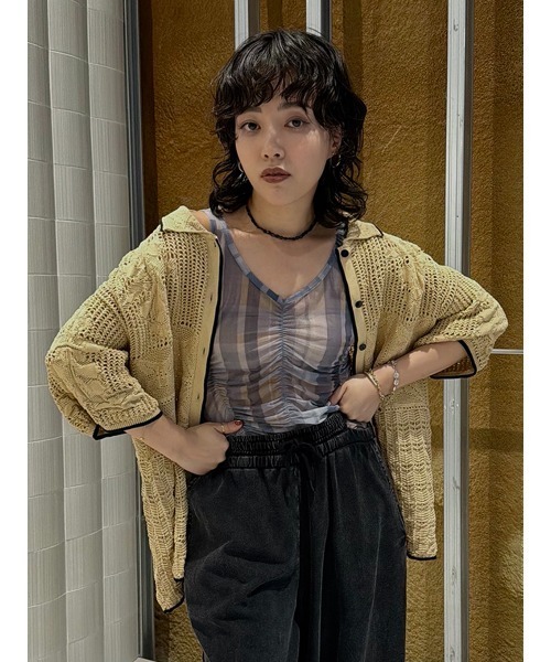ELCHELE（エルチェレ）の「MIX PATTERN KNIT SHIRT（シャツ/ブラウス・レディース・ダークパープル/ベージュ/オフホワイト・FREE）」の13枚目の写真
