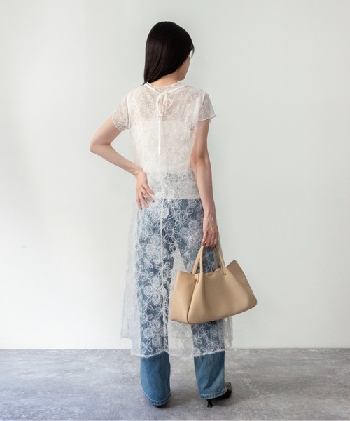 on:nue(オンニュ)の「【on:nue】シアーフラワーレースレイヤードワンピース/2026 SS COLLECTION(ワンピース・レディース・ブラック/ホワイト・FREE)」の6枚目の写真