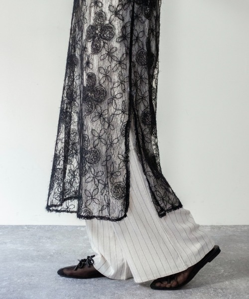 on:nue(オンニュ)の「【on:nue】シアーフラワーレースレイヤードワンピース/2026 SS COLLECTION(ワンピース・レディース・ブラック/ホワイト・FREE)」の22枚目の写真