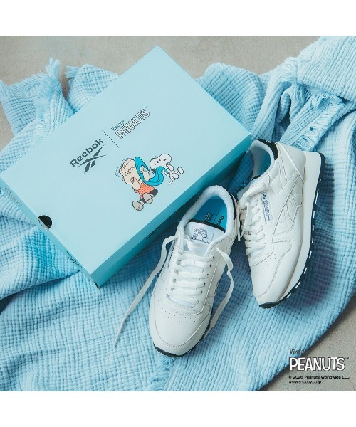 Reebok(リーボック)の「クラシックレザー1983ヴィンテージ ピーナッツ / CLASSIC LEATHER 1983 VINTAGE PEANUTS(スニーカー・メンズ・ホワイト・22.5cm/28.0cm/25.5cm/25.0cm/24.0cm/24.5cm/26.0cm/26.5cm/27.0cm/27.5cm/23.0cm/23.5cm)」の2枚目の写真