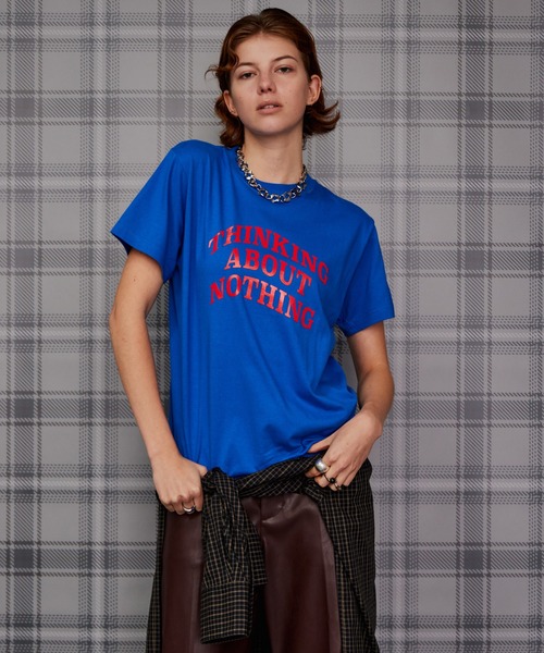 MAISON SPECIAL（メゾンスペシャル）の「THINKING ABOUT NOTHING Logo T-Shirt/THINKING ABOUT NOTHING ロゴTシャツ（Tシャツ/カットソー・レディース・ブラック/ブラウン/ブルー/アイボリー・FREE）」の4枚目の写真