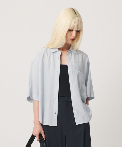 BEAUTY&YOUTH UNITED ARROWS(ビューティーアンドユースユナイテッドアローズ)の「シアー バックタック ショートスリーブ シャツ 接触冷感(シャツ/ブラウス・レディース・オフホワイト/ライトブルー/ライトピンク・FREE)」の5枚目の写真
