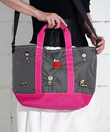 Vintage PEANUTS（ビンテージピーナッツ）の「"11"≪Vintage PEANUTS≫1ポケット 2WAY 刺繍 バイカラー トート & ショルダーバッグ（ショルダーバッグ）」