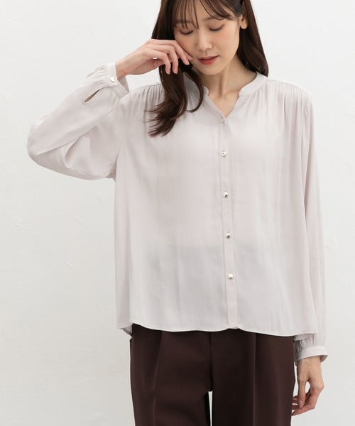 Honeys(ハニーズ)の「スキッパーブラウス(シャツ/ブラウス・レディース・ダークブラウン/ダークブルー/チャコール/グレイッシュベージュ/パープル・3L/L/LL/M/S)」の17枚目の写真