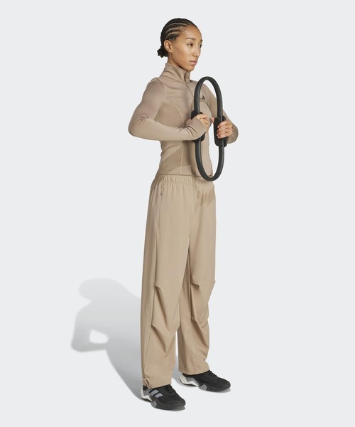 adidas(アディダス)の「Optimeエッセンシャルズ フルジップ ジャケット / Optime Essentials Full-Zip Jacket / ジャージ / トラックジャケット / アディダス adidas(ジャージ・レディース・ブラウン・SMALL/LARGE)」の6枚目の写真