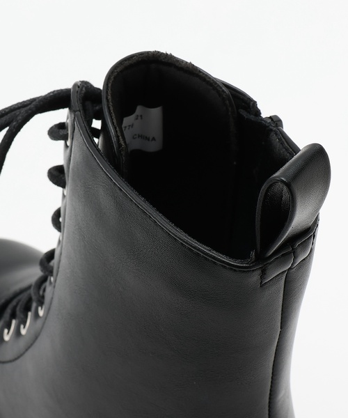 LOVETOXIC(ラブトキシック)の「【LTXC】8ホールブーツ(スニーカー・キッズ・ブラック・25-25.5/22-22.5/24-24.5cm/23-23.5cm)」の2枚目の写真