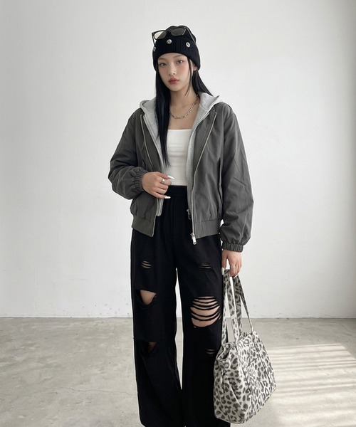 non-hedge（ノンヘッジ）の「パーカーアンサンブル風バックロゴジャケット（ブルゾン・レディース・チャコールグレー/ブラック/カーキ・FREE）」の4枚目の写真