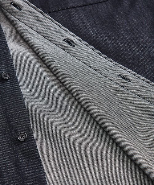 UNITED TOKYO(ユナイテッドトウキョウ)の「SILK DENIM RELAX SHIRT(シャツ/ブラウス・メンズ・ダークインディゴブルー・1/2)」の9枚目の写真