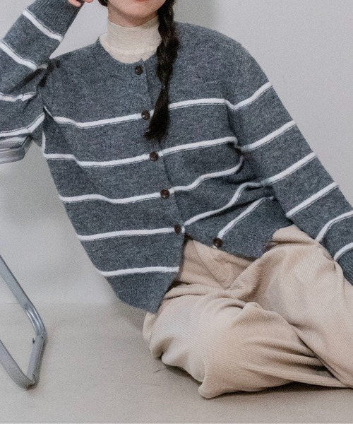 on:nue(オンニュ)の「【on:nue】パイピングシャギーボーダーニットカーディガン /26-27 AW COLLECTION(カーディガン/ボレロ・レディース・アイボリー/ネイビー/グレー・FREE)」の12枚目の写真