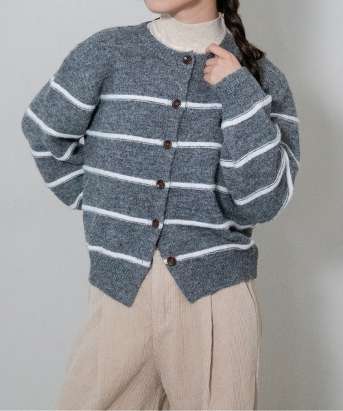 on:nue(オンニュ)の「【on:nue】パイピングシャギーボーダーニットカーディガン /26-27 AW COLLECTION(カーディガン/ボレロ・レディース・アイボリー/ネイビー/グレー・FREE)」の13枚目の写真