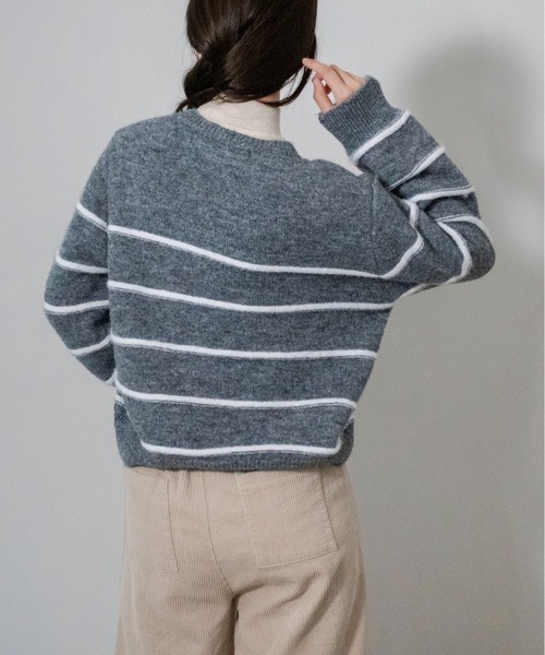 on:nue(オンニュ)の「【on:nue】パイピングシャギーボーダーニットカーディガン /26-27 AW COLLECTION(カーディガン/ボレロ・レディース・アイボリー/ネイビー/グレー・FREE)」の17枚目の写真
