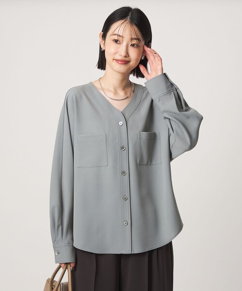 green label relaxing(グリーンレーベルリラクシング)の「ツイル ポケット シャツ マシンウォッシャブル ストレッチ(シャツ/ブラウス・レディース・ライトブルー/オフホワイト/ベージュ/ネイビー・FREE)」の5枚目の写真