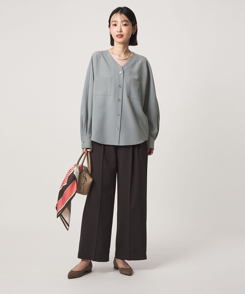 green label relaxing(グリーンレーベルリラクシング)の「ツイル ポケット シャツ マシンウォッシャブル ストレッチ(シャツ/ブラウス・レディース・ライトブルー/オフホワイト/ベージュ/ネイビー・FREE)」の8枚目の写真