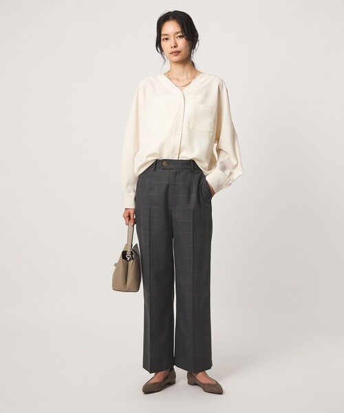 green label relaxing(グリーンレーベルリラクシング)の「ツイル ポケット シャツ マシンウォッシャブル ストレッチ(シャツ/ブラウス・レディース・ライトブルー/オフホワイト/ベージュ/ネイビー・FREE)」の10枚目の写真
