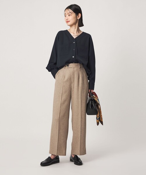 green label relaxing(グリーンレーベルリラクシング)の「ツイル ポケット シャツ マシンウォッシャブル ストレッチ(シャツ/ブラウス・レディース・ライトブルー/オフホワイト/ベージュ/ネイビー・FREE)」の16枚目の写真