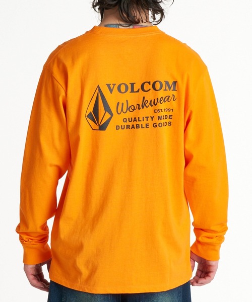 VOLCOM(ボルコム)の「VOLCOM メンズ WORKWEAR LS ロンT 【2026年秋冬モデル】/ボルコムバックプリント長袖ロンT(Tシャツ/カットソー・メンズ・スミクロ/オレンジ/ホワイト・MEDIUM/LARGE/X-LARGE)」の7枚目の写真