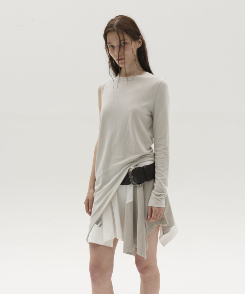 LCDC TM(エルシーディーシーティーエム)の「DIAGONAL WRAP TOP (LIGHT GREY)(Tシャツ/カットソー・レディース・その他・OS)」の8枚目の写真