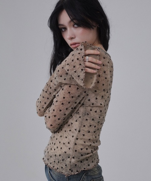 ENVYM(アンビー)の「カシュクールピコレーストップス ハート柄(Tシャツ/カットソー・レディース・グレー/ブラック/ベージュ・FREE)」の10枚目の写真