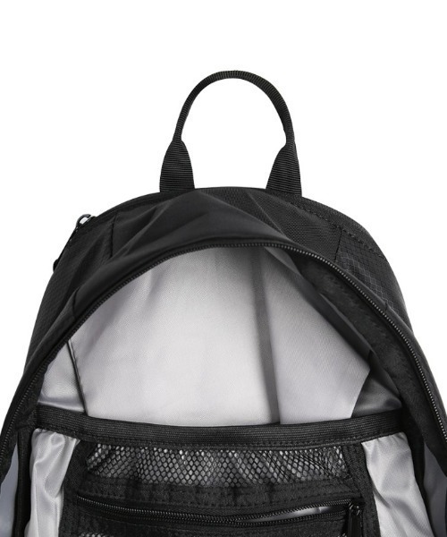 NOIAGO(ノイアゴ)の「◇NOIAGO◇ブランド直輸入正規品/マルチロゴ バックパック multi logo backpack(バックパック/リュック・レディース・ピンク/ブラック/グレー・FREE)」の6枚目の写真