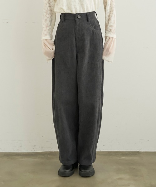 mil(ミル)の「コーデュロイ カーブパンツ 【588230】(その他パンツ・レディース・ブラウン/チャコールグレー/アイボリー・FREE/M-Regular/S-Short/S-Regular/M-Short)」の2枚目の写真