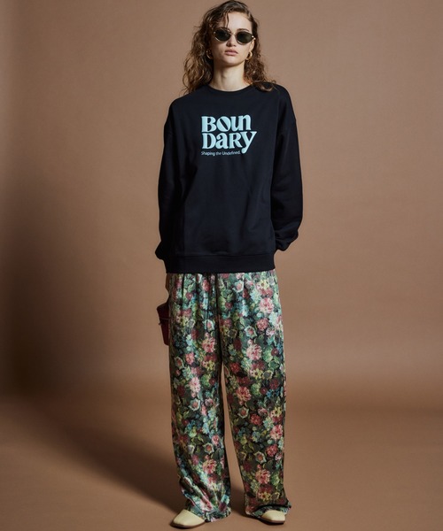 MAISON SPECIAL（メゾンスペシャル）の「【26WINTER PRE-ORDER】BOUNDARY Embossed Sweatshirt/BOUNDARYエンボススウェット（スウェット・レディース・ブラック/グレー/レッド・FREE）」の11枚目の写真