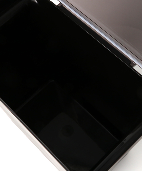 tower（タワー）の「tower (タワー) 密閉袋ごと米びつ　5ｋｇ　計量カップ付き（キッチン収納・レディース・ブラック/ホワイト・ONE SIZE）」の6枚目の写真