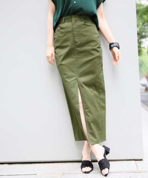 A part by（アパートバイ）の「チノSTロングスリットスカート 759654 （スカート・レディース・カーキ/ベージュ・MEDIUM/LARGE）」の2枚目の写真