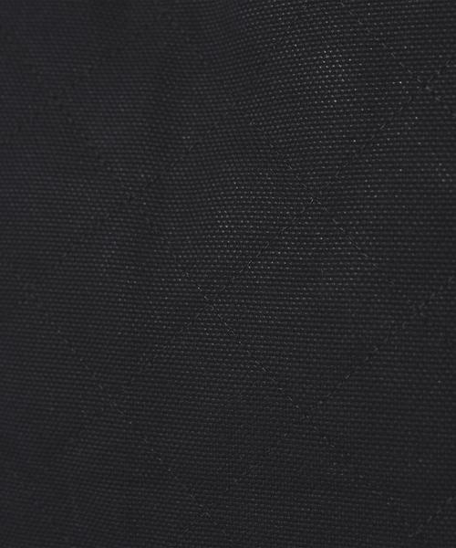 UNITED ARROWS（ユナイテッドアローズ）の「＜TEMBEA（テンベア）＞チェーンポーチ M†（ハンドバッグ・レディース・ホワイト/ブラック/ゴールド・FREE）」の5枚目の写真