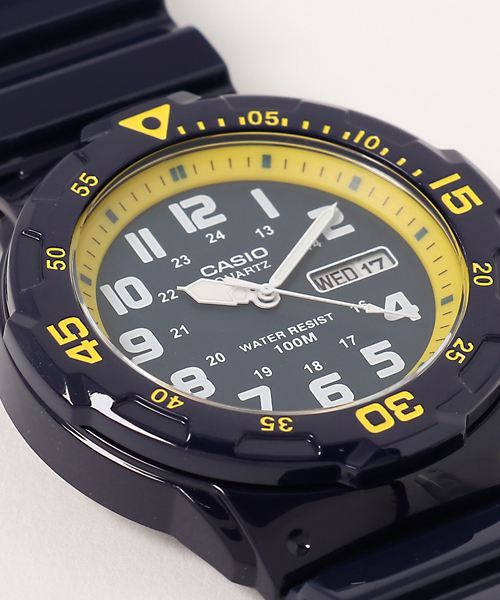 CASIO(カシオ)の「CASIO カシオ/ スタンダード ANALOGUE ARABIC アナログ アラビック チープカシオ ラウンドフェイス クォーツ腕時計 10気圧防水 // MRWシリーズ(アナログ腕時計・レディース・ホワイト×ブラック/ホワイト×ブルー/レッド/ブラック×イエロー/ブラック系その他7/ブラック×ブルー/ブラック×グリーン/ブラック系その他5/ブラック×レッド/ブラック×ホワイト/ブラック系その他2/ブラック×ライム・FREE)」の16枚目の写真