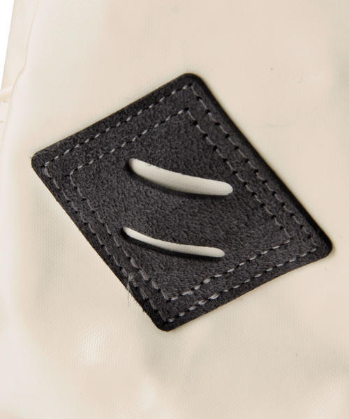 PORTER（ポーター）の「PORTER JAM DAYPACK SMALL <B印 YOSHIDA SELECT>（バックパック/リュック・メンズ・ホワイト/ブラック・ONE SIZE）」の11枚目の写真