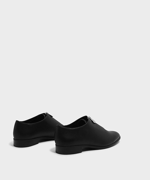 CHARLES & KEITH(チャールズ & キース)の「ジップディテールローファー/ZIP DETAIL LOAFERS(ローファー・レディース・グレー/ブラック・23cm/22.5cm/23.5cm/25cm/25.5cm/24.5cm)」の10枚目の写真