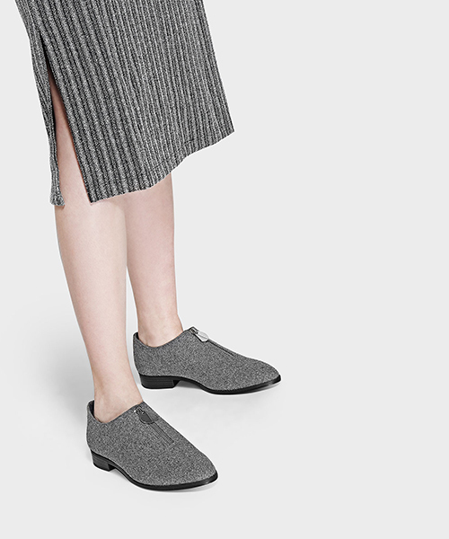 CHARLES & KEITH(チャールズ & キース)の「ジップディテールローファー/ZIP DETAIL LOAFERS(ローファー・レディース・グレー/ブラック・23cm/22.5cm/23.5cm/25cm/25.5cm/24.5cm)」の14枚目の写真