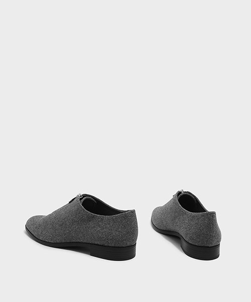 CHARLES & KEITH(チャールズ & キース)の「ジップディテールローファー/ZIP DETAIL LOAFERS(ローファー・レディース・グレー/ブラック・23cm/22.5cm/23.5cm/25cm/25.5cm/24.5cm)」の4枚目の写真