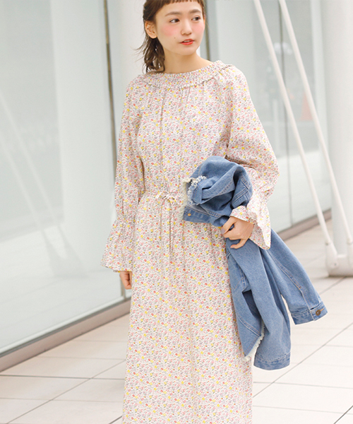 Crisp クリスプ の フラワーシャーリングワンピース ワンピース Wear Crisp クリスプ の フラワーシャーリングワンピース ワンピース Wear