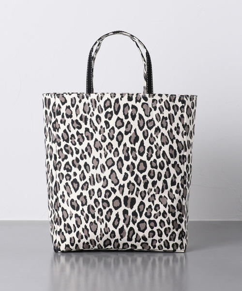 TEMBEA(テンベア)の「<TEMBEA(テンベア)> PAPER LEO プリント トートバッグ†(トートバッグ・レディース・ブラウン/ホワイト・FREE)」の13枚目の写真