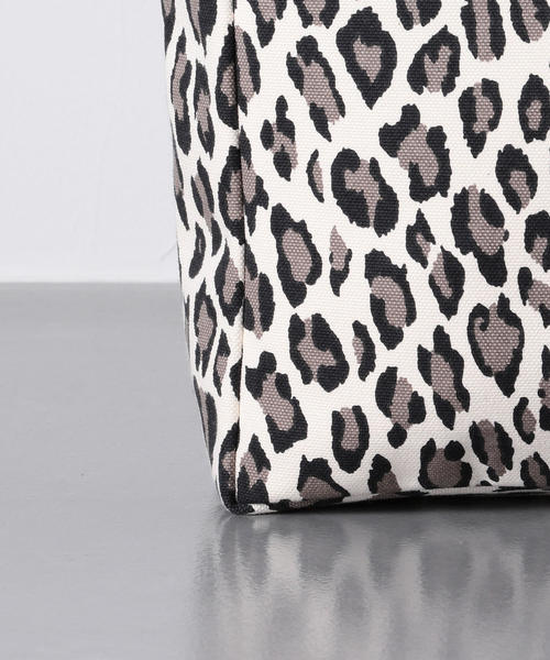 TEMBEA(テンベア)の「<TEMBEA(テンベア)> PAPER LEO プリント トートバッグ†(トートバッグ・レディース・ブラウン/ホワイト・FREE)」の12枚目の写真